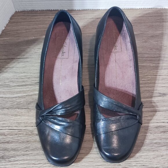 Clarks Everyday Sugar Plum Leather Pumps 9 Black Block Heel Slip On Dress Shoes - Picture 4 of 16